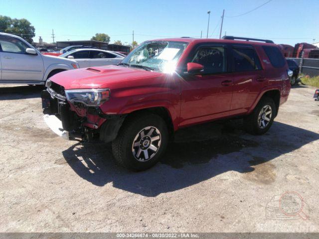 toyota-4runner-2021-jteru5jr0m5863097-img2.jpg