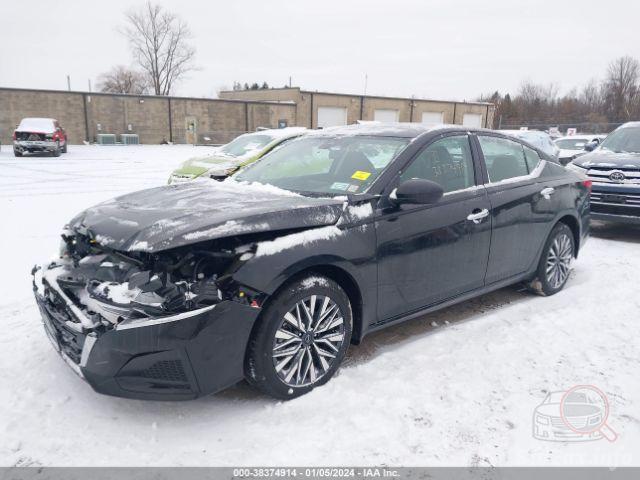 nissan-altima-2024-1n4bl4dw5rn323360-img2.jpg